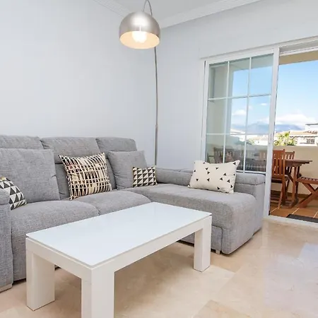 Residencial Duquesa 2 5 2b アパート *